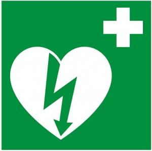 Znak za mesto kjer je defibrilator